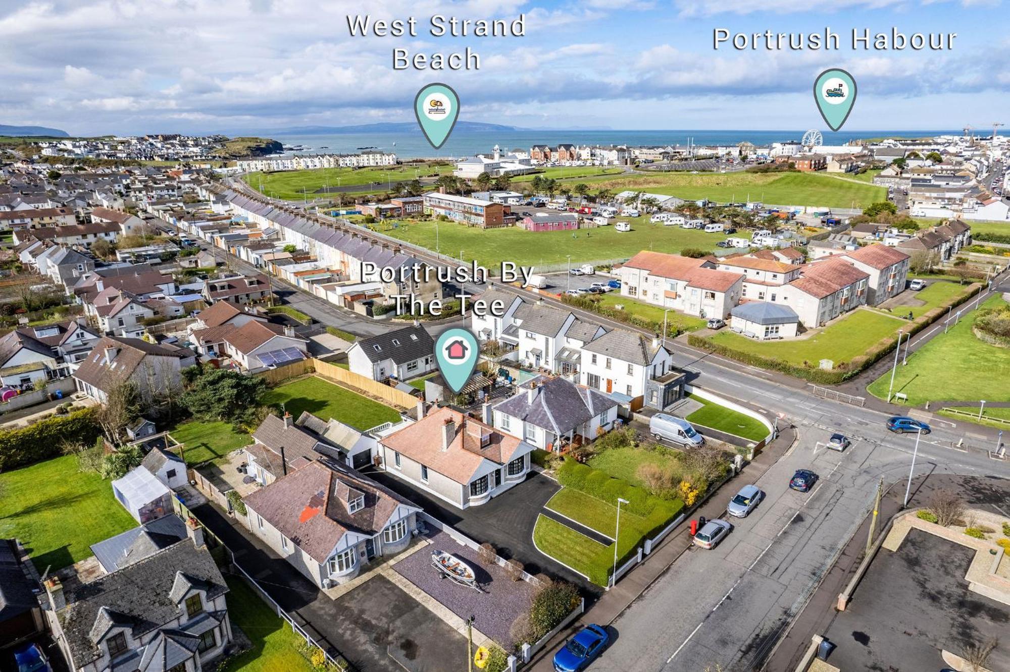 Portrush By The Tee Villa Exterior photo